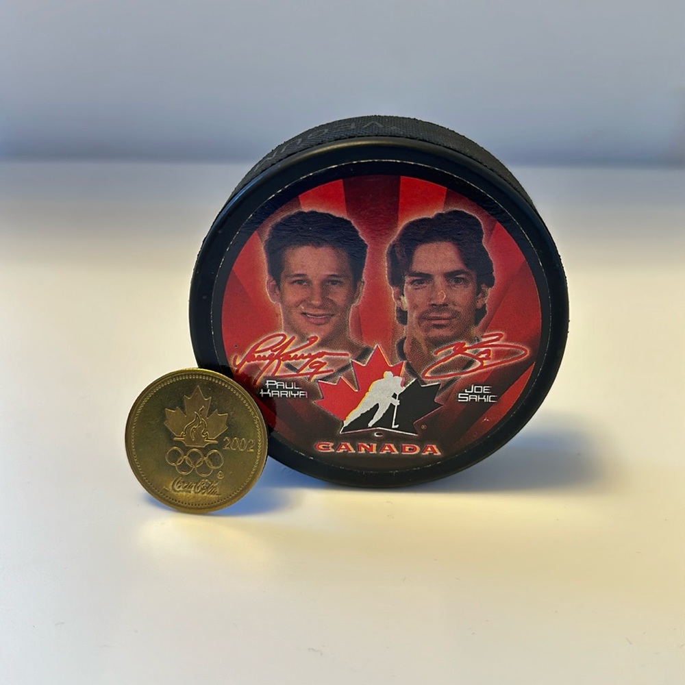 Canadian Olympic Team Chris Pronger 2002 Coca Cola NHL Hockey Coin & Hockey Puck